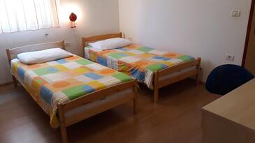 Lägenheter med parkering Pula - 7420