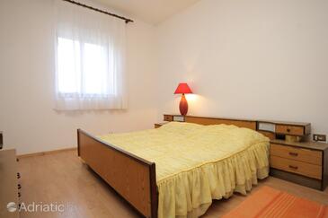 Apartments with parking space Vinkuran, Pula - 7426