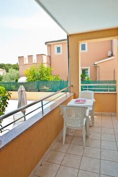 Ferienwohnungen mit Pool für Familien Vinkuran, Pula - 7444