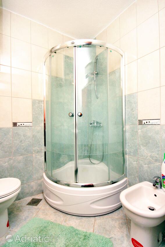 K-7448 - Privat indkvartering - Sommerhus med parkering Susnjevica, Sredisnja Istra