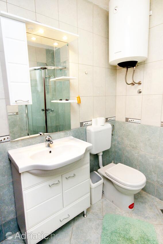 K-7448 - Privat indkvartering - Sommerhus med parkering Susnjevica, Sredisnja Istra