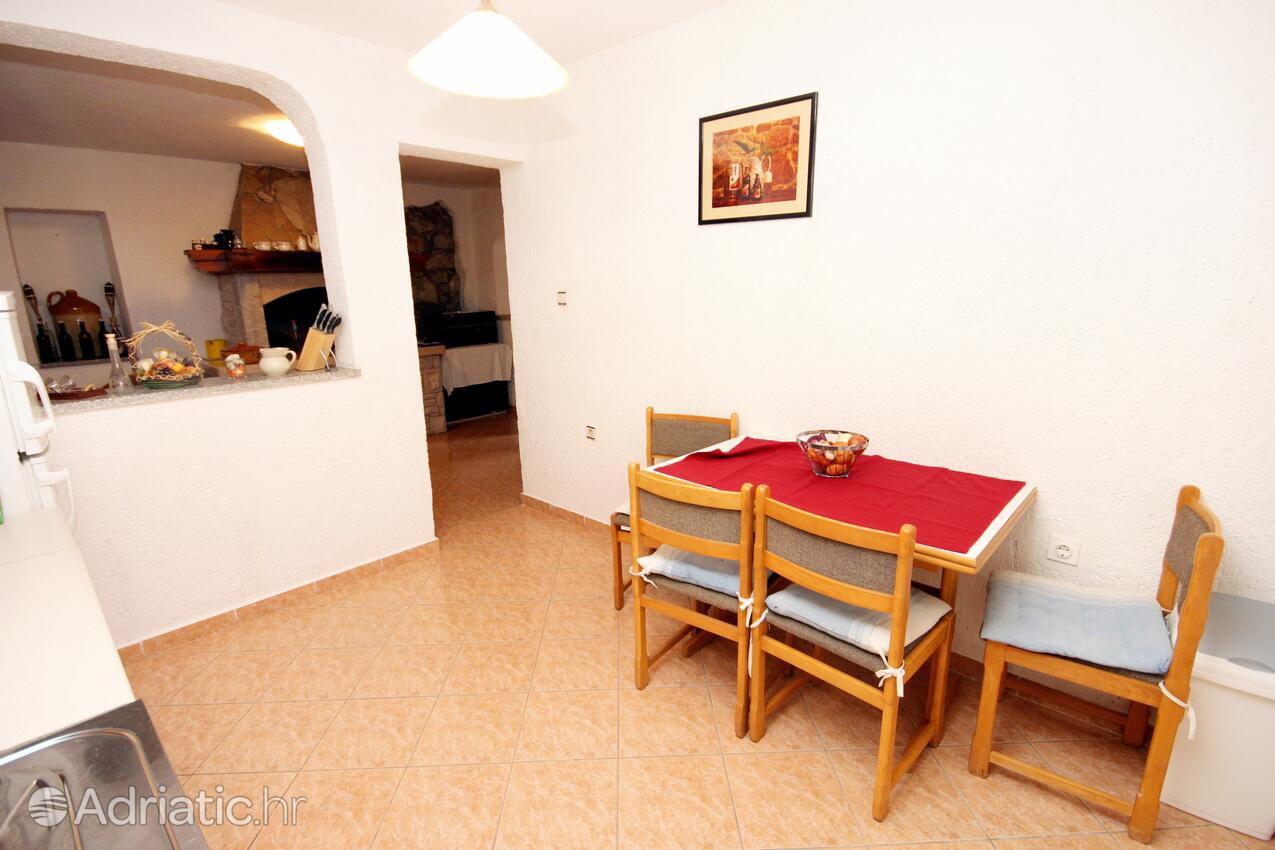 K-7448 - Privat indkvartering - Sommerhus med parkering Susnjevica, Sredisnja Istra