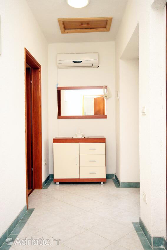 K-7448 - Privat indkvartering - Sommerhus med parkering Susnjevica, Sredisnja Istra