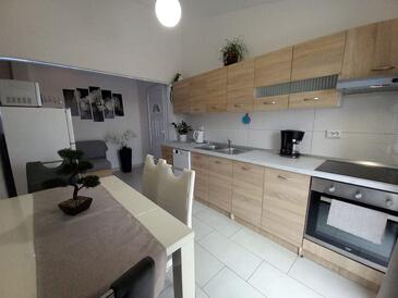 Family-friendly apartments with swimming pool Nedešćina, Central Istria - Središnja Istra - 7455