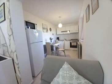 Appartementen met zwembad geschikt voor gezinnen met kinderen Nedescina, Sredisnja Istra - 7455