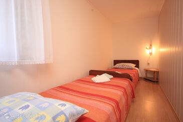 Family-friendly apartments with swimming pool Štokovci, Central Istria - Središnja Istra - 7457
