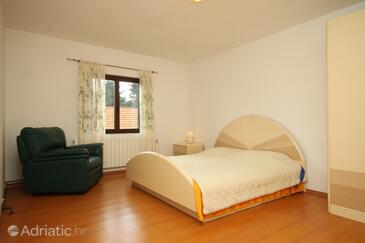 Apartments with parking space Premantura, Medulin - 7462