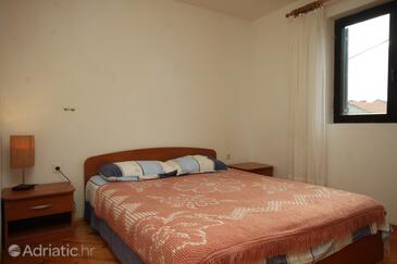 Apartments with parking space Premantura, Medulin - 7462