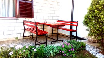 Apartments with parking space Senj - 7475