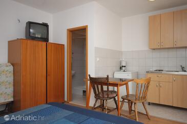 Apartmani s parkingom Dugi Rat, Omiš - 7481