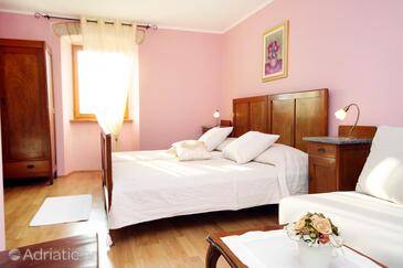 Hiša za družino z bazenom Hreljići, Marčana - 7490