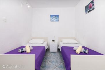 Seaside secluded apartments Cove Pobij, Hvar - 7506