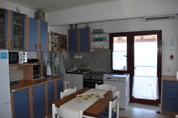 Apartments by the sea Seget Vranjica, Trogir - 7509