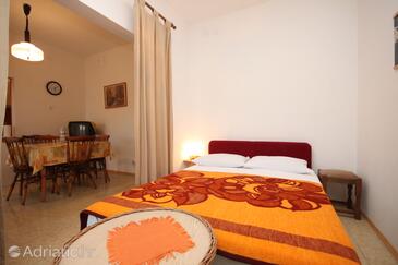 Apartmani uz more Ražanj, Rogoznica - 7517