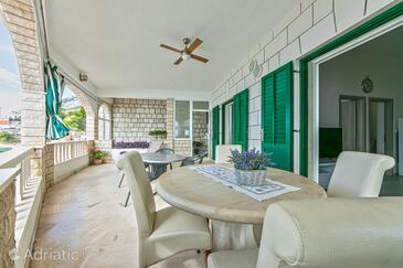 Lejligheder ved havet Pisak, Omis - 7519