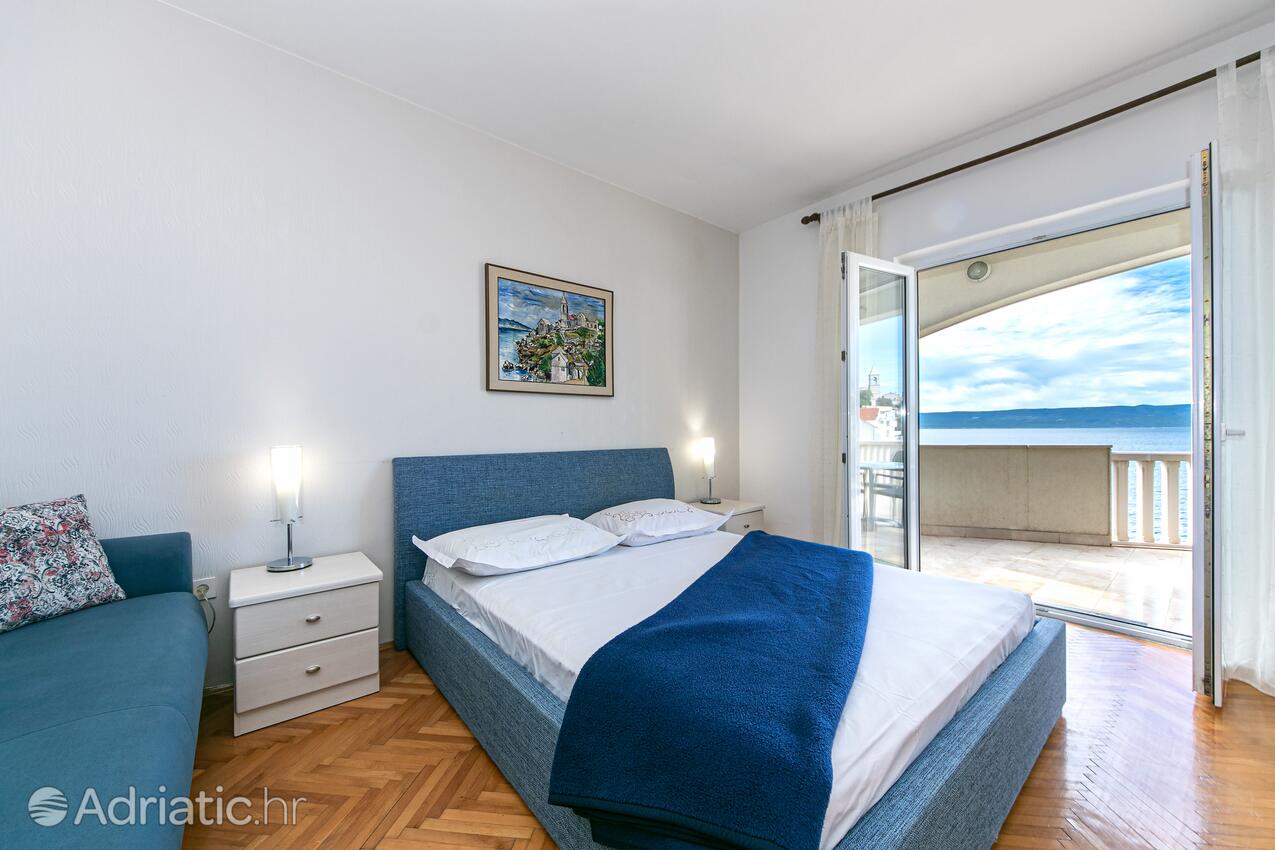 Apartamentos junto al mar Pisak, Omis - 7519
