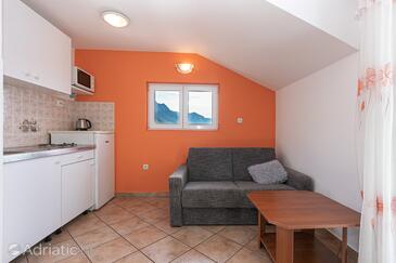 Apartments by the sea Pisak, Omiš - 7520