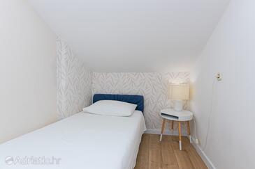 Apartmani uz more Pisak, Omiš - 7520