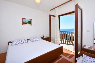 Apartmani uz more Pisak, Omiš - 7521