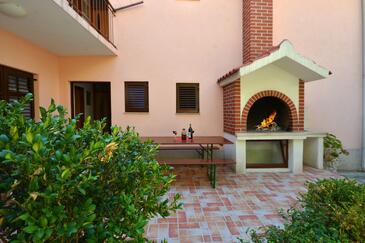 Apartments by the sea Pisak, Omiš - 7521