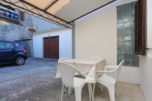 2-Zimmer-Ferienwohnung Mimice 2-Zimmer-Ferienwohnung Mimice, Omis (A-7522-d)