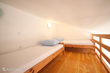 Apartments with parking space Duće, Omiš - 7532