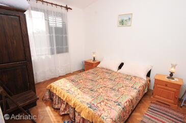 Apartmaji s parkingom Rogoznica - 7541