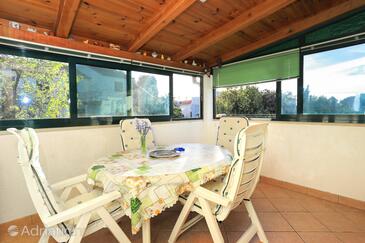 Apartments by the sea Supetar, Brač - 7549
