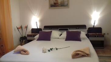 Apartmanok medencével Sumpetar, Omis - 7550