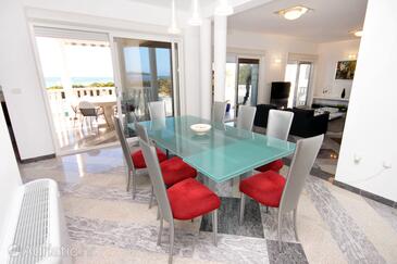 Family-friendly apartments with swimming pool Rogoznica - 7557