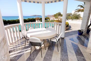 Family-friendly apartments with swimming pool Rogoznica - 7557