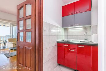 Family-friendly apartments with swimming pool Rogoznica - 7557