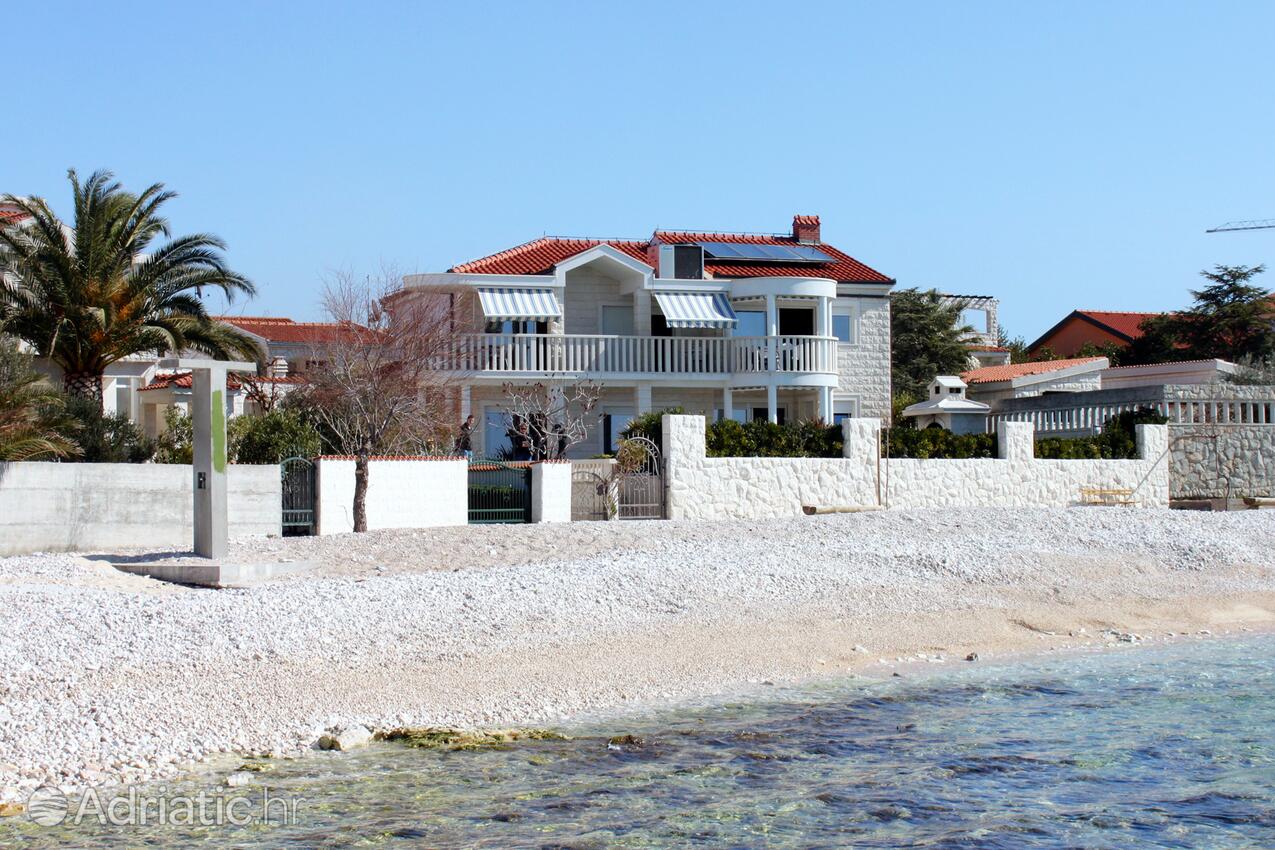 Property - Family friendly apartments with a swimming pool Rogoznica
