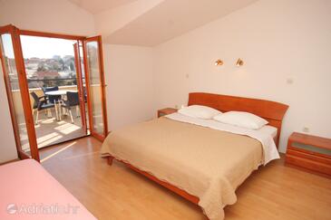 Family-friendly apartments with swimming pool Seget Vranjica, Trogir - 7559