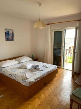 Apartmanok a tenger mellett Pisak, Omis - 7570