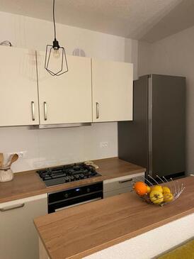 Apartmanok a tenger mellett Pisak, Omis - 7570