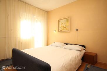 Familienferienwohnungen am Meer Slatine, Ciovo - 7584