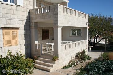 Apartamenty z parkingiem Povlja, Brač - 759