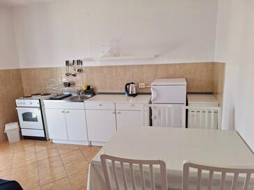 Leiligheter med parkering Vodice - 7604