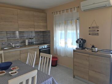 Apartments by the sea Okrug Donji, Čiovo - 7607