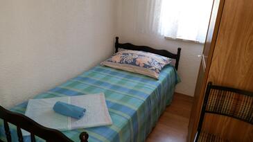 Family-friendly apartments with swimming pool Pula - 7610