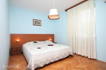 Apartmani s parkingom Medulin - 7619