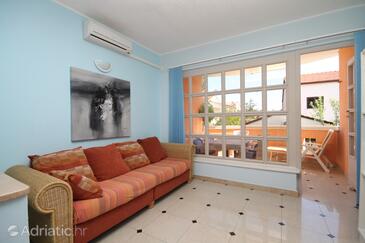 Apartmani s parkingom Medulin - 7619