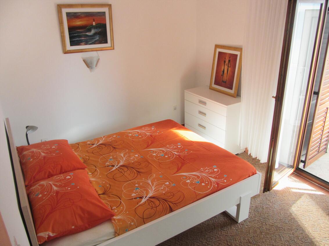 A-7631-a - Alloggi privati - Appartamenti con parcheggio San Pietro di Brazza - Supetar, Brazza - Brač