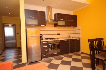 Apartments with terrace Pula, Istria