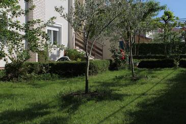 Apartments with terrace Pula, Istria