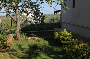 Apartments with terrace Pula, Istria