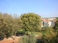 Pješčana Uvala, Terrasse 1 - vue dans l’hébergement en type apartment.