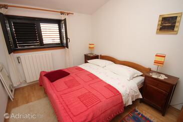 Apartments with parking space Rovinj - 7656