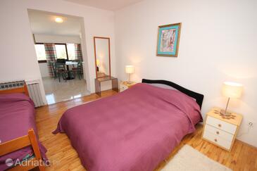 Apartments with parking space Rovinj - 7656